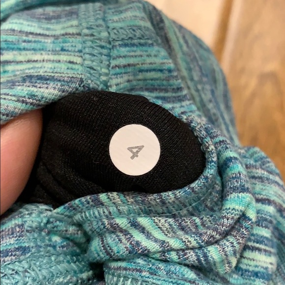 Lululemon - Picture 3 of 3